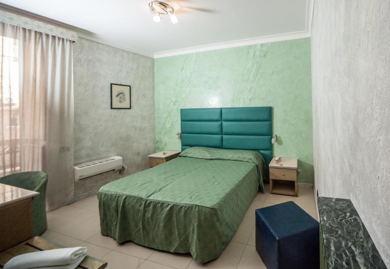 Hotel Cesare 14 Napoli Eksteriør bilde
